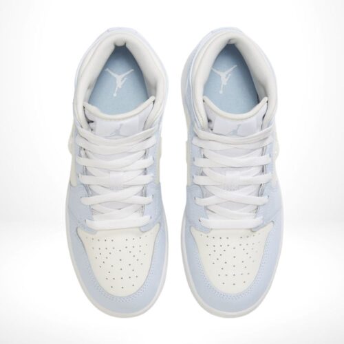 Top-down view of the Air Jordan 1