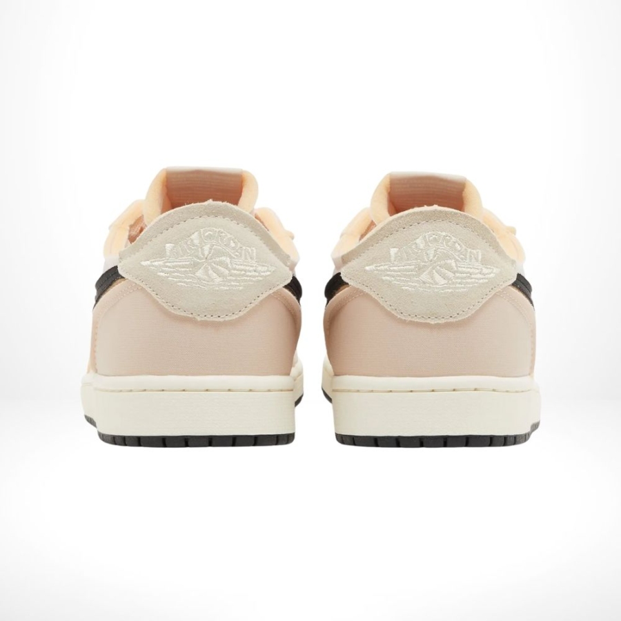 Rear view of the Air Jordan 1