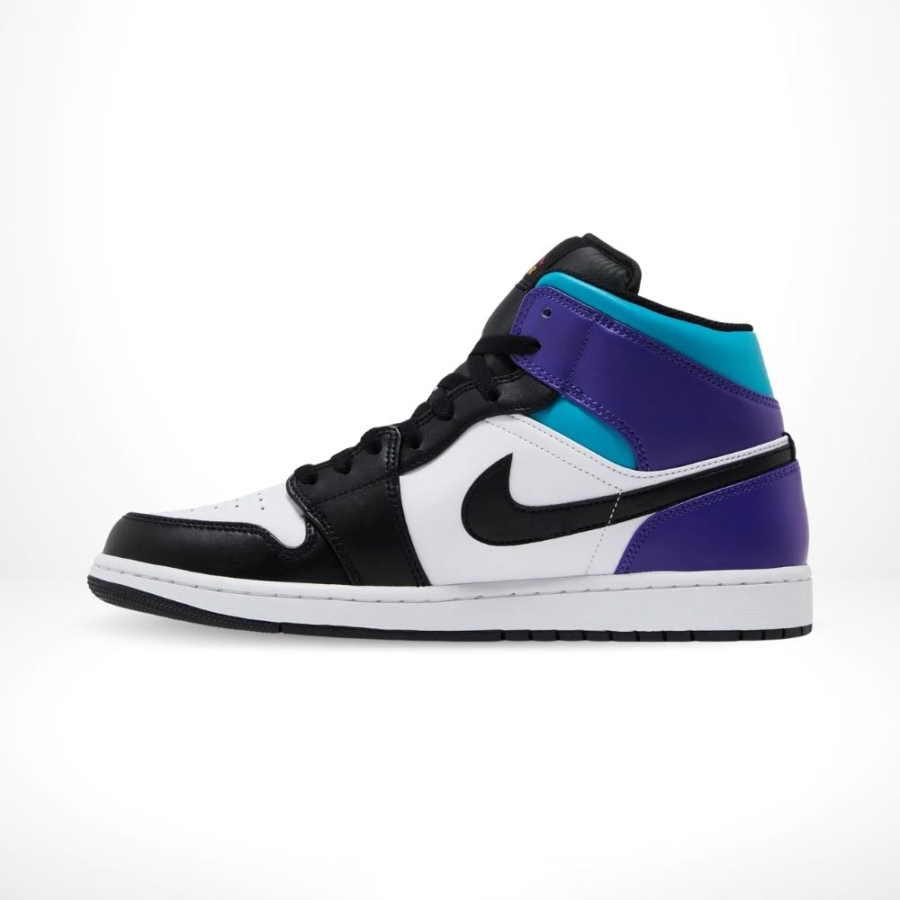 Medial side view of the Air Jordan 1