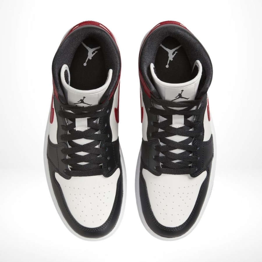 Top-down view of the Air Jordan 1