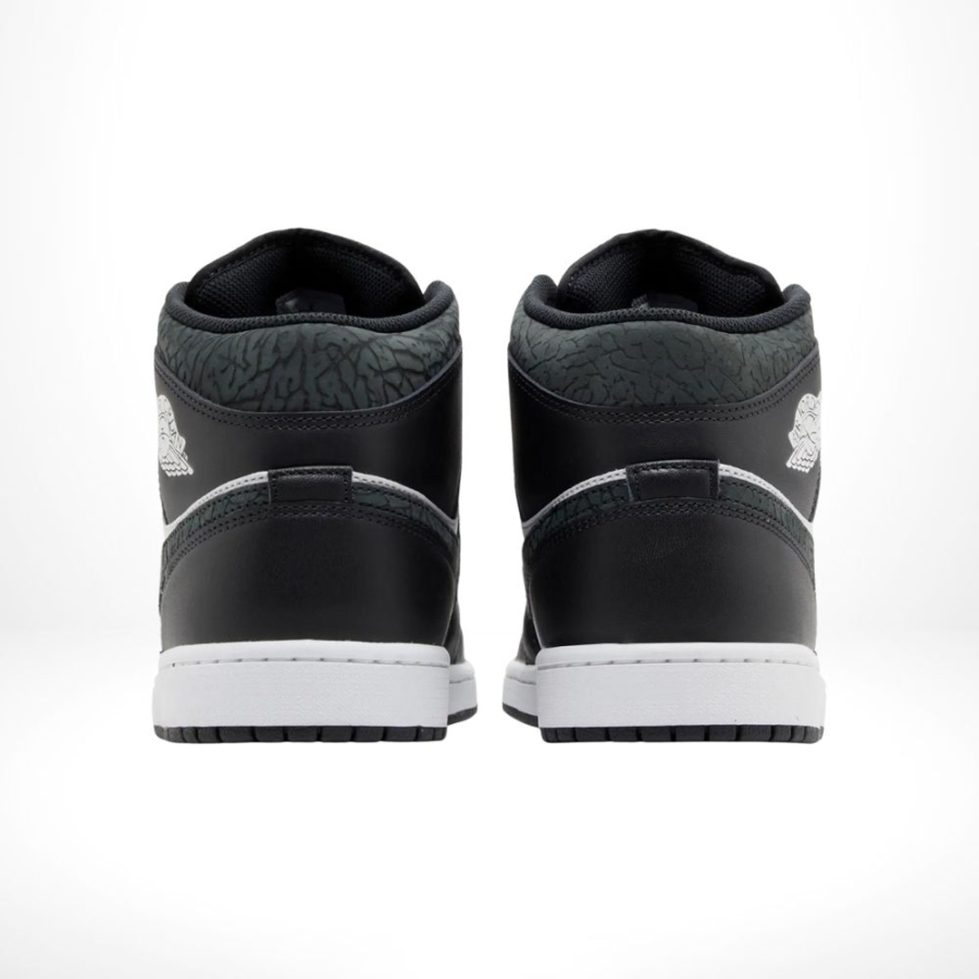 Rear view of the Air Jordan 1