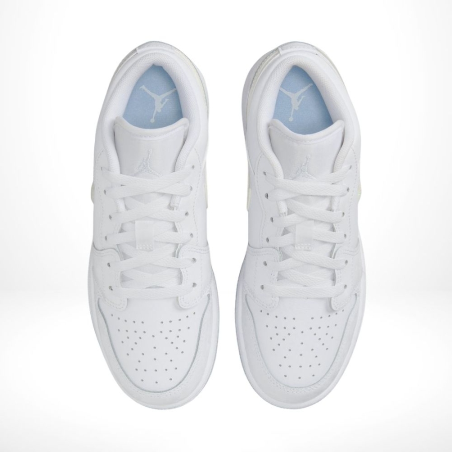 Top-down view of the Air Jordan 1