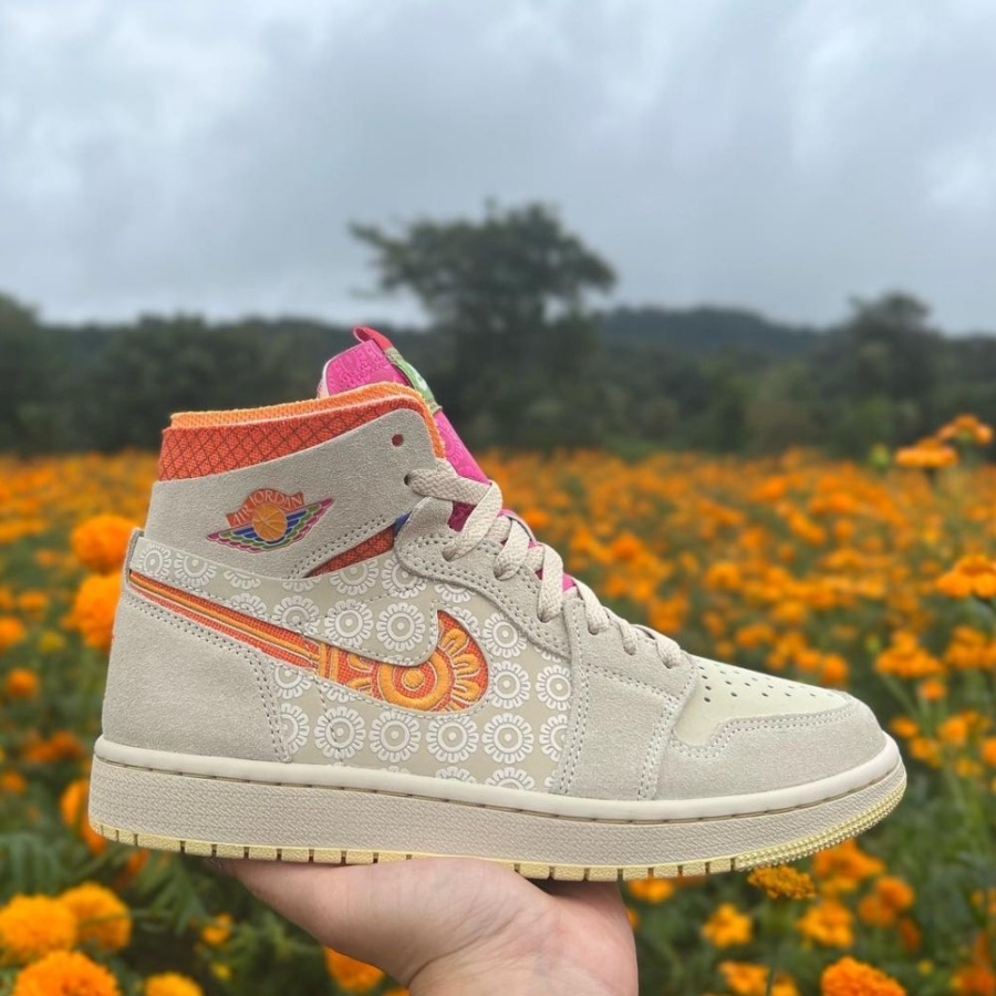 Side view of the Air Jordan 1
