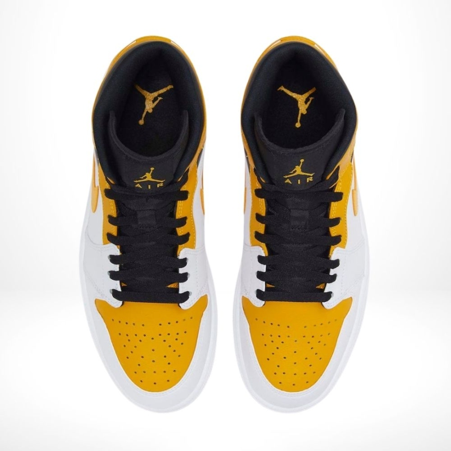Top-down view of the Air Jordan 1