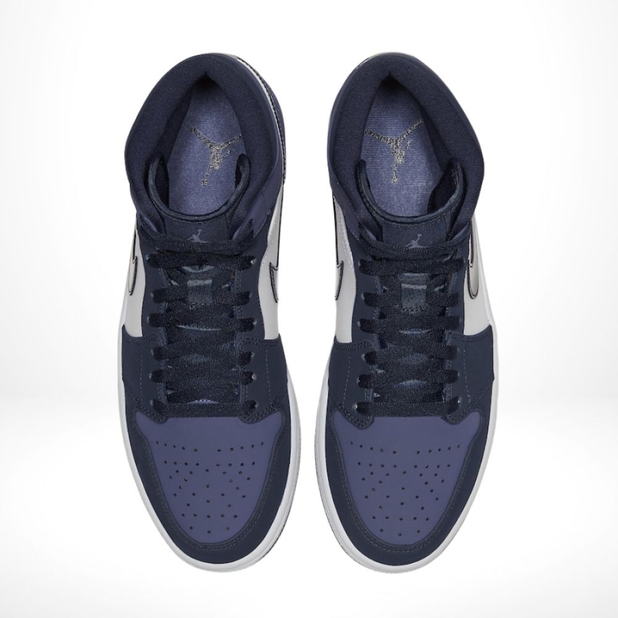 Top-down view of the Air Jordan 1