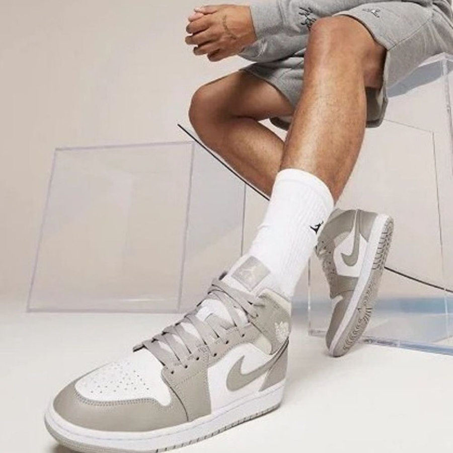 On-foot of the Air Jordan 1