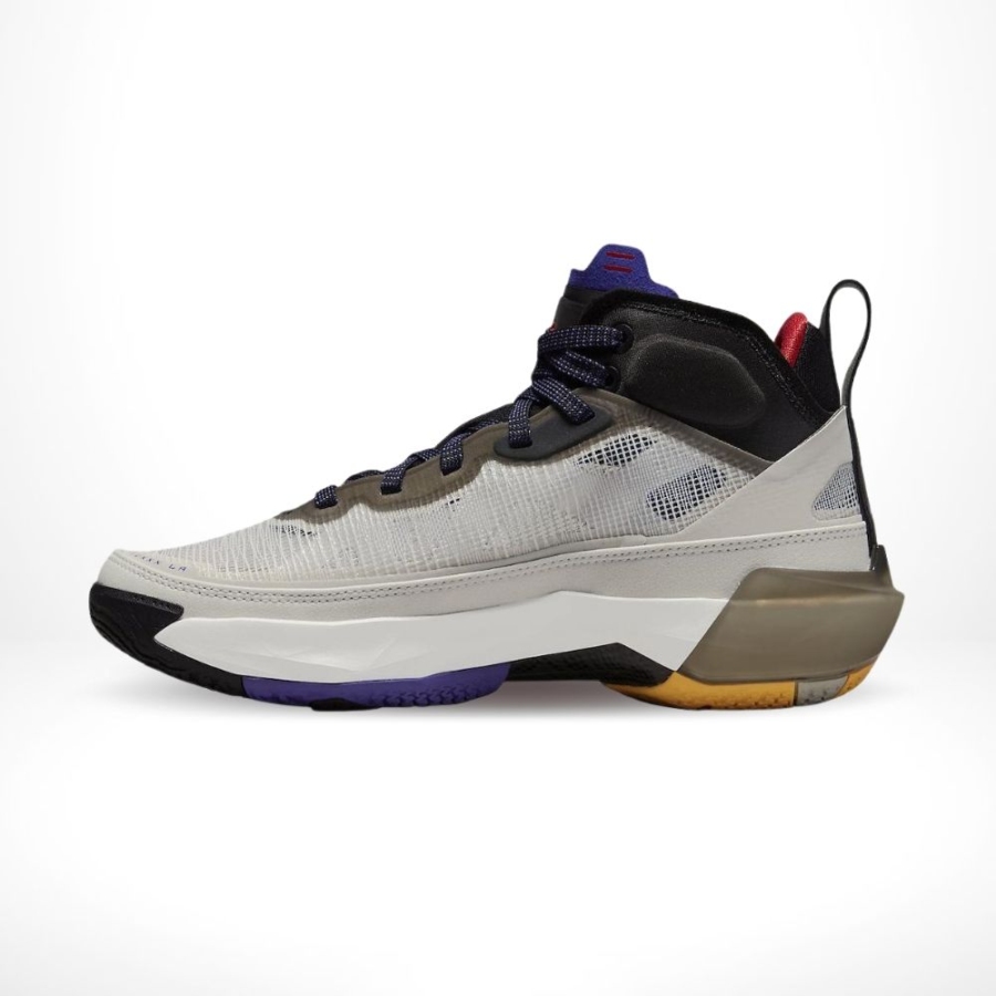 Medial side view of the Air Jordan 37