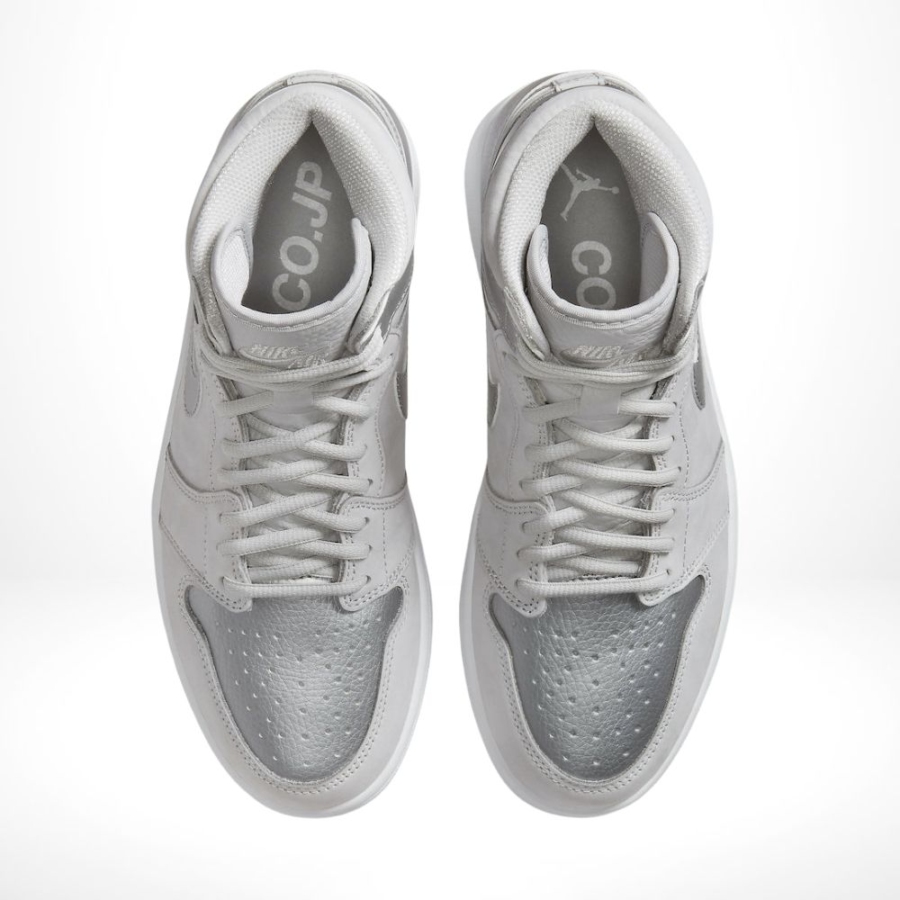 Top-down view of the Air Jordan 1