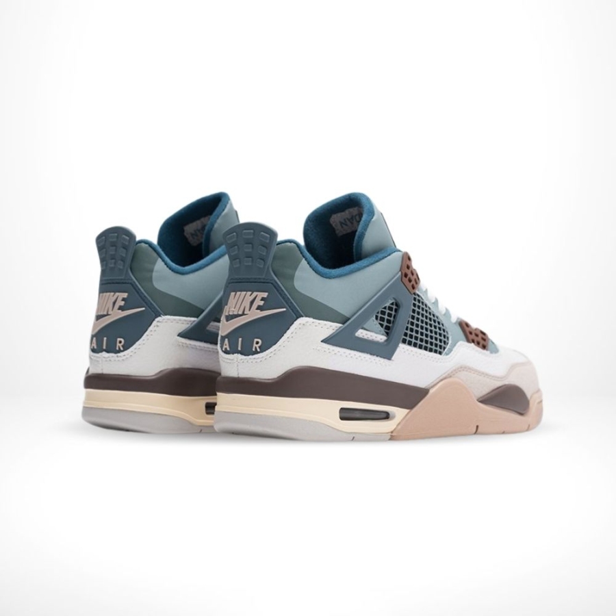 Rear view of the Air Jordan 4