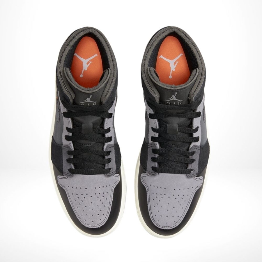 Top-down view of the Air Jordan 1
