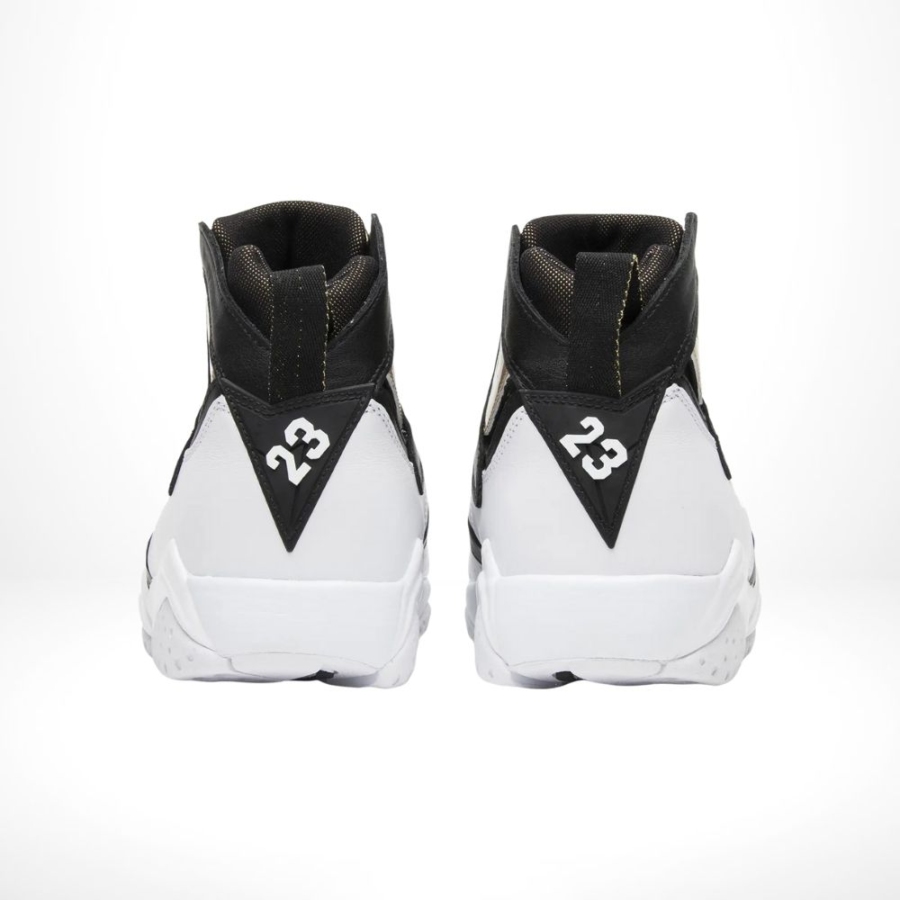 Rear view of the Air Jordan 7
