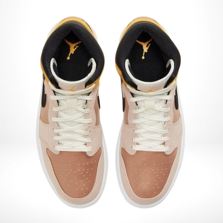Top-down view of the Air Jordan 1