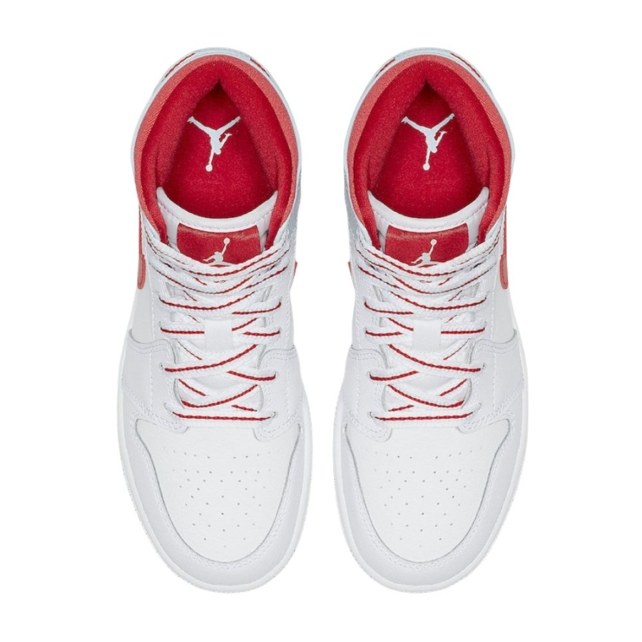 Top-down view of the Air Jordan 1