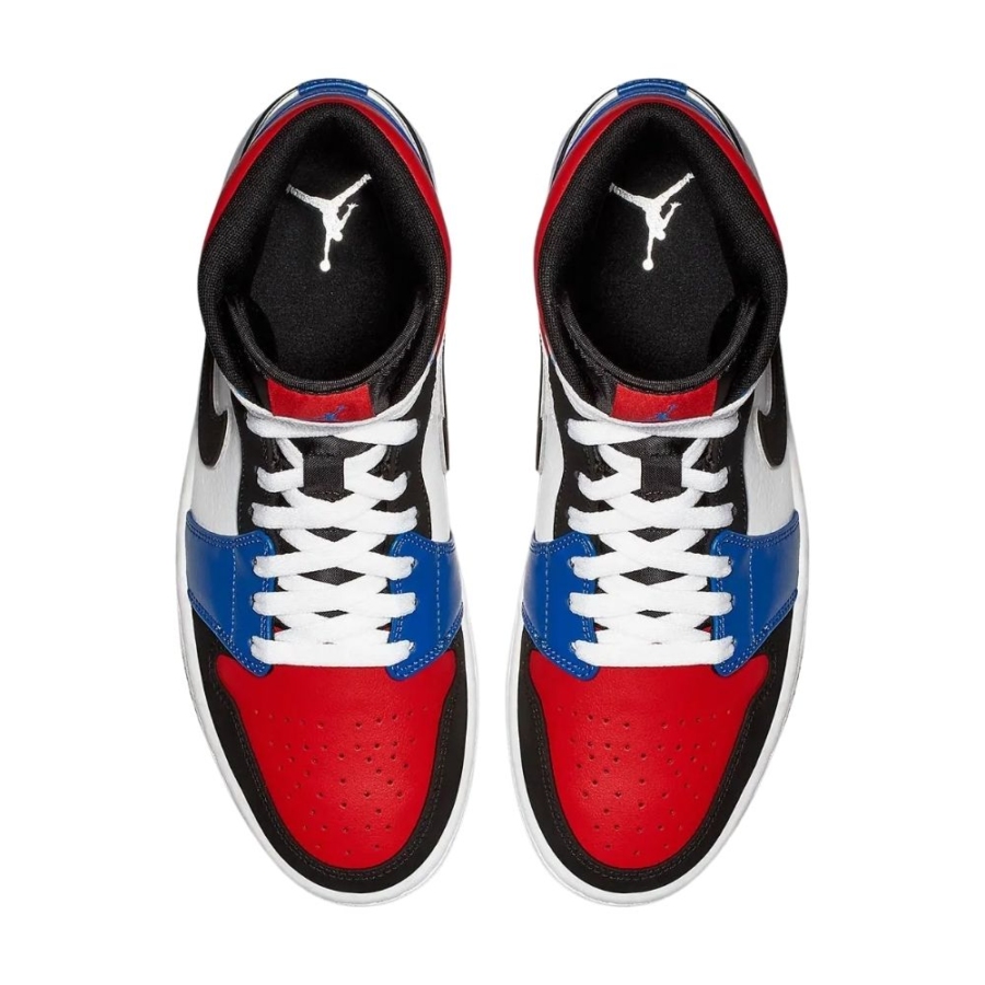Top-down view of the Air Jordan 1