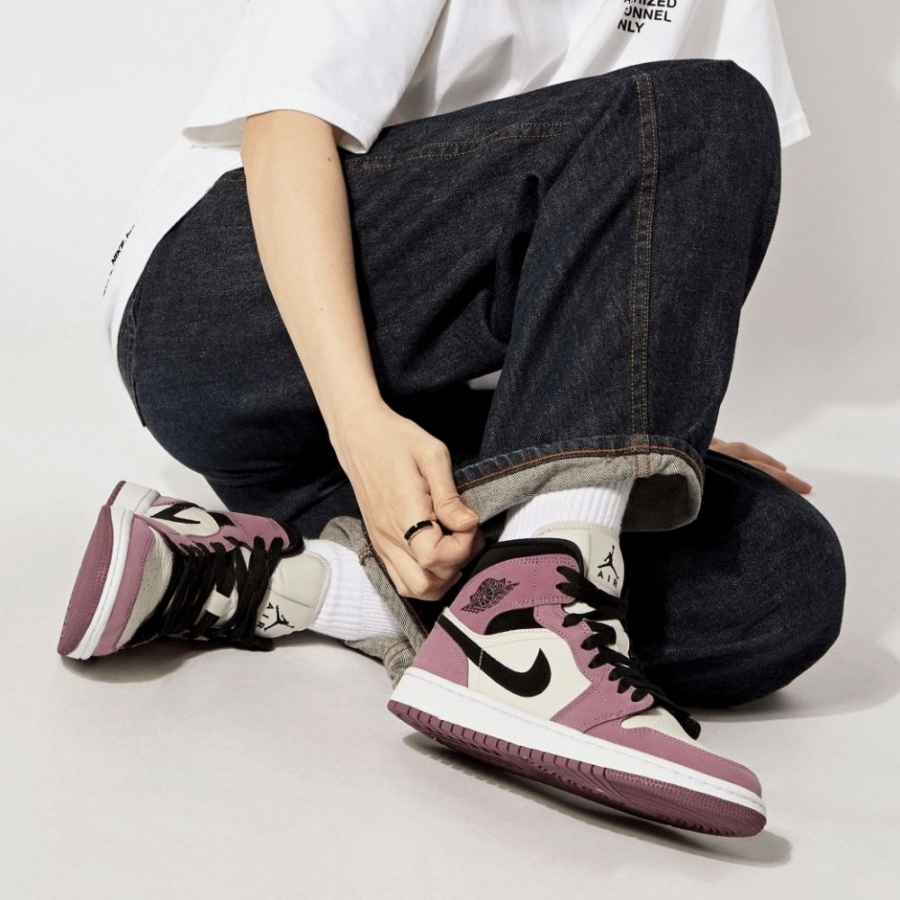On-foot of the Air Jordan 1