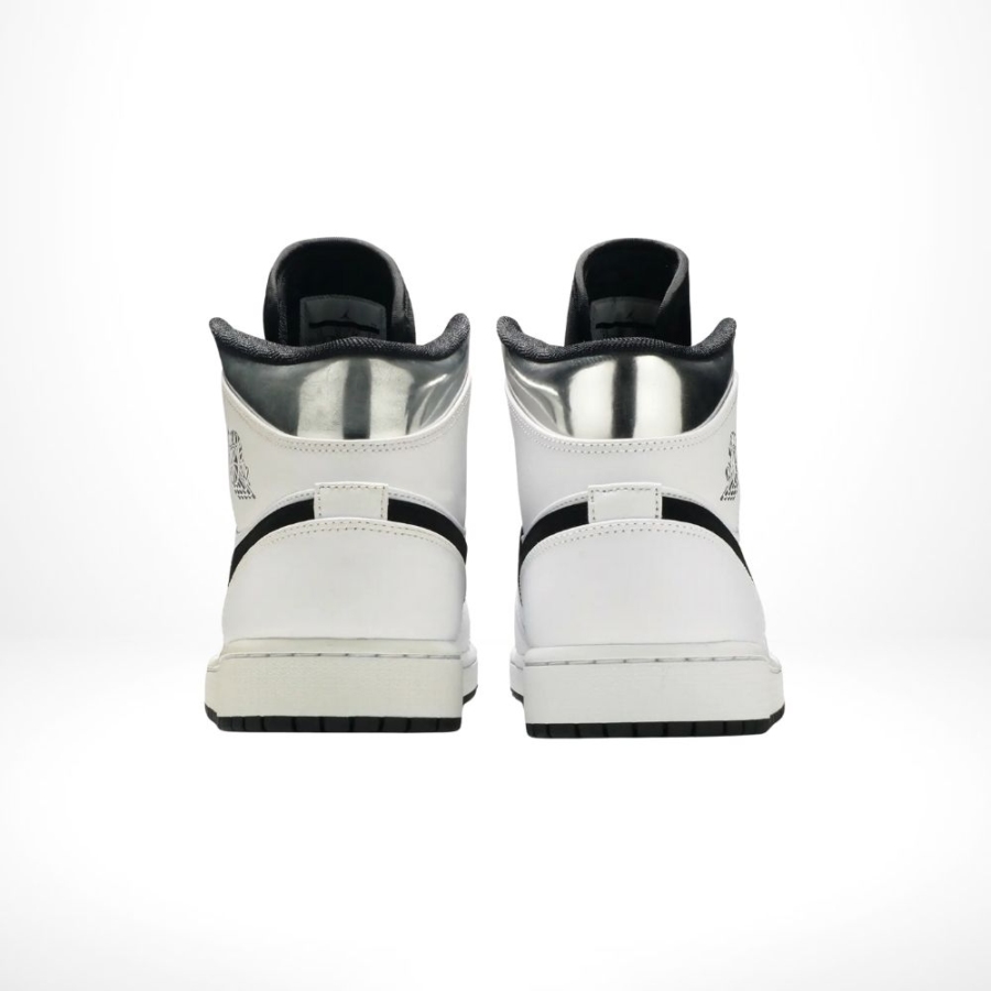 Rear view of the Air Jordan 1