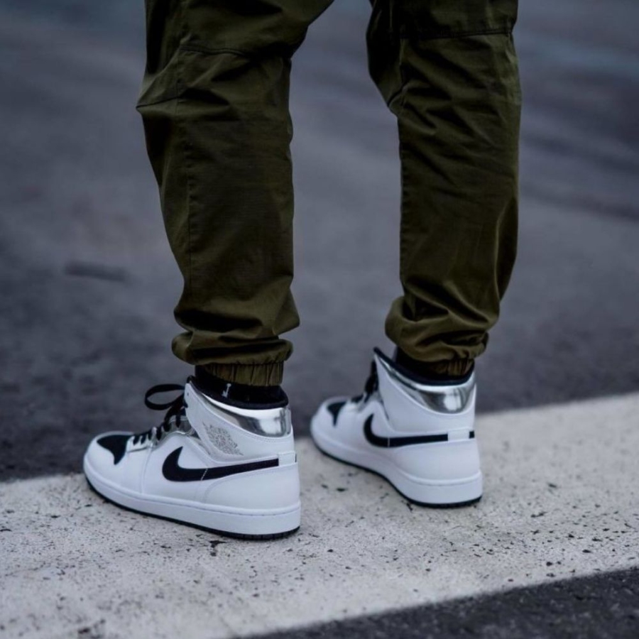 On-foot of the Air Jordan 1
