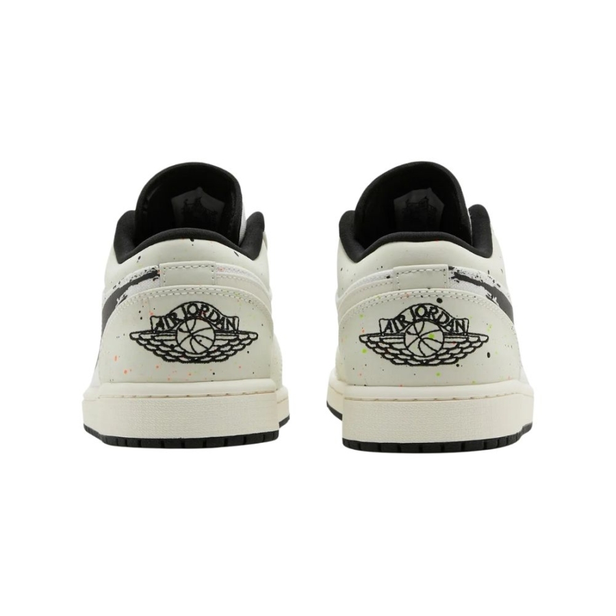 Rear view of the Air Jordan 1