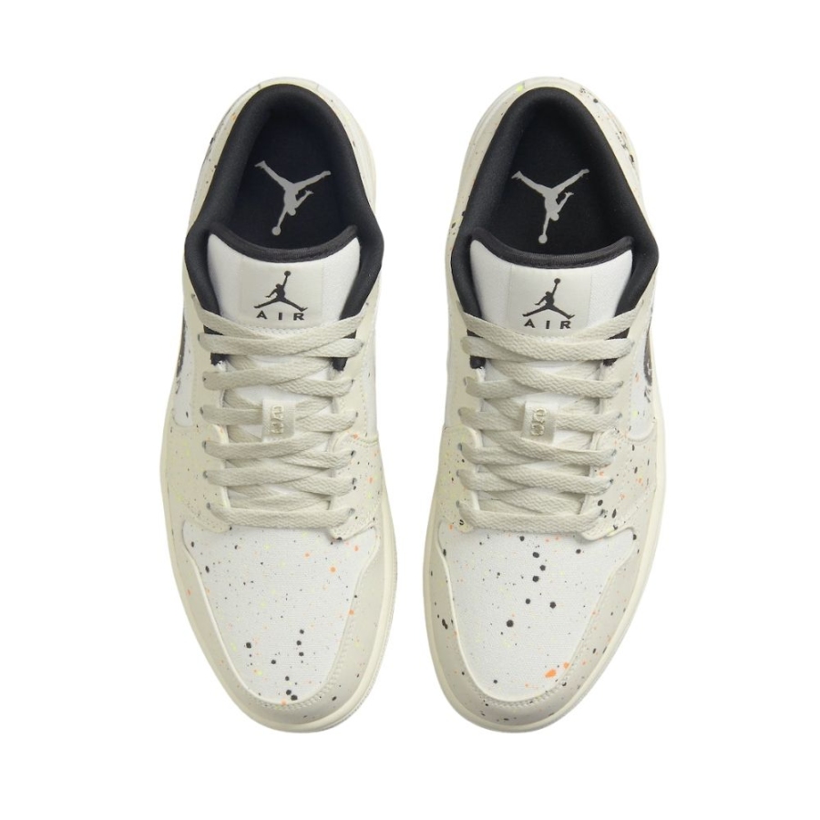 Top-down view of the Air Jordan 1
