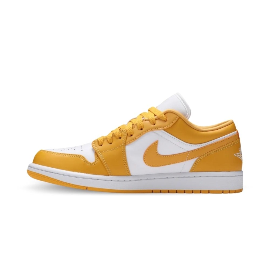 Medial side view of the Air Jordan 1