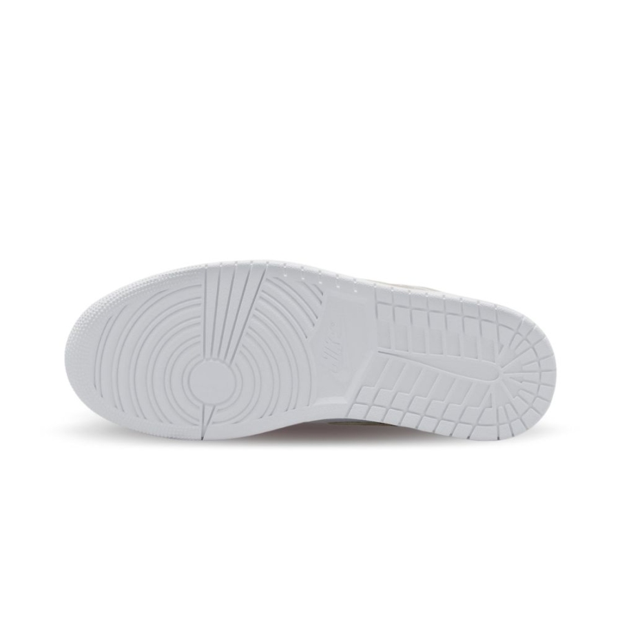 Bottom view of the Air Jordan 1