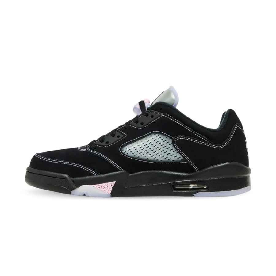 Medial side view of the Air Jordan 5