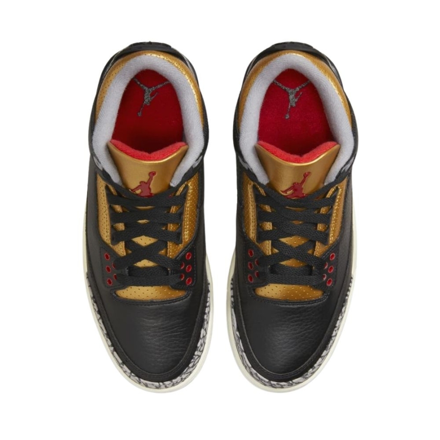 Top-down view of the Air Jordan 3