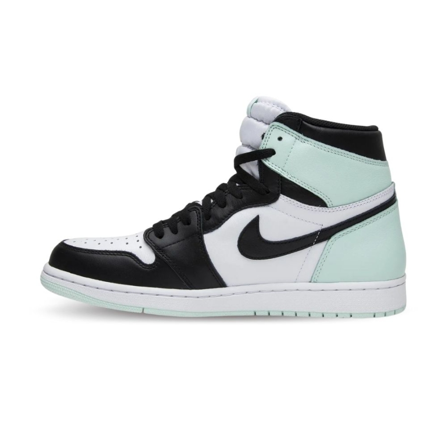 Medial side view of the Air Jordan 1