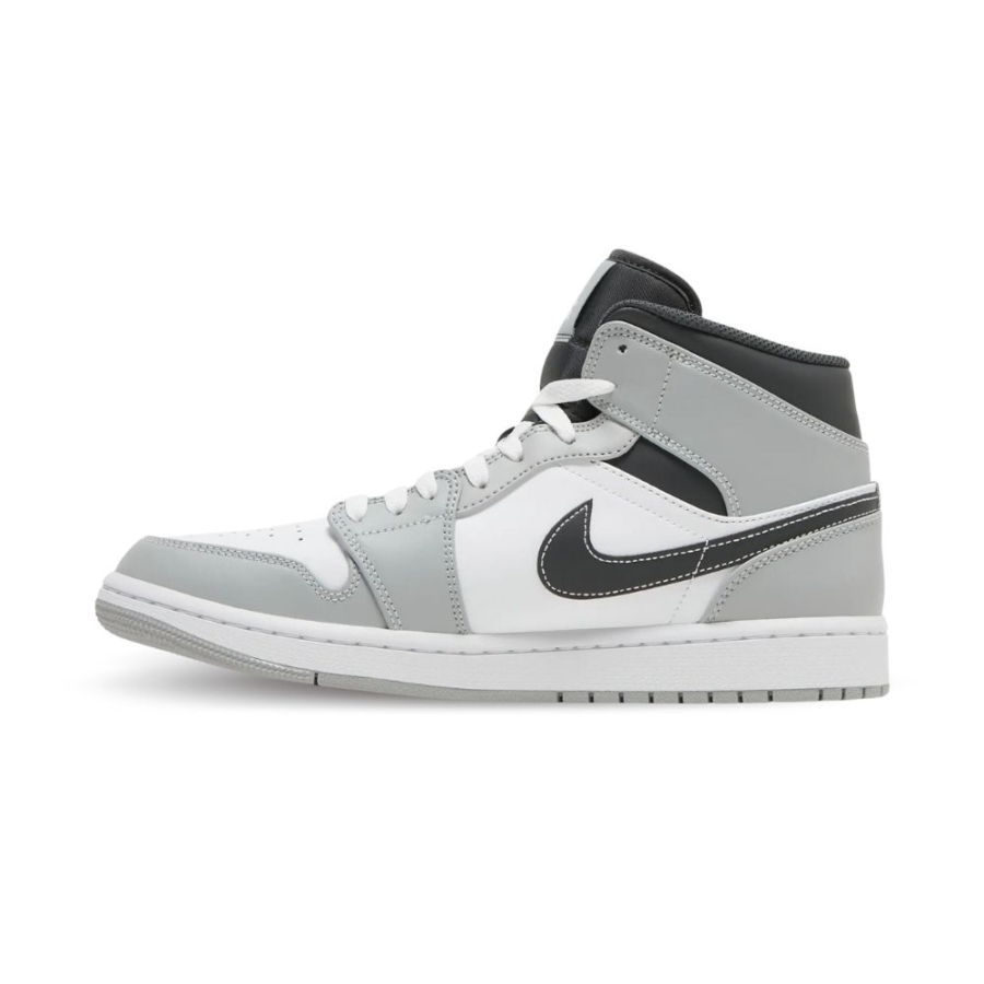 Medial side view of the Air Jordan 1