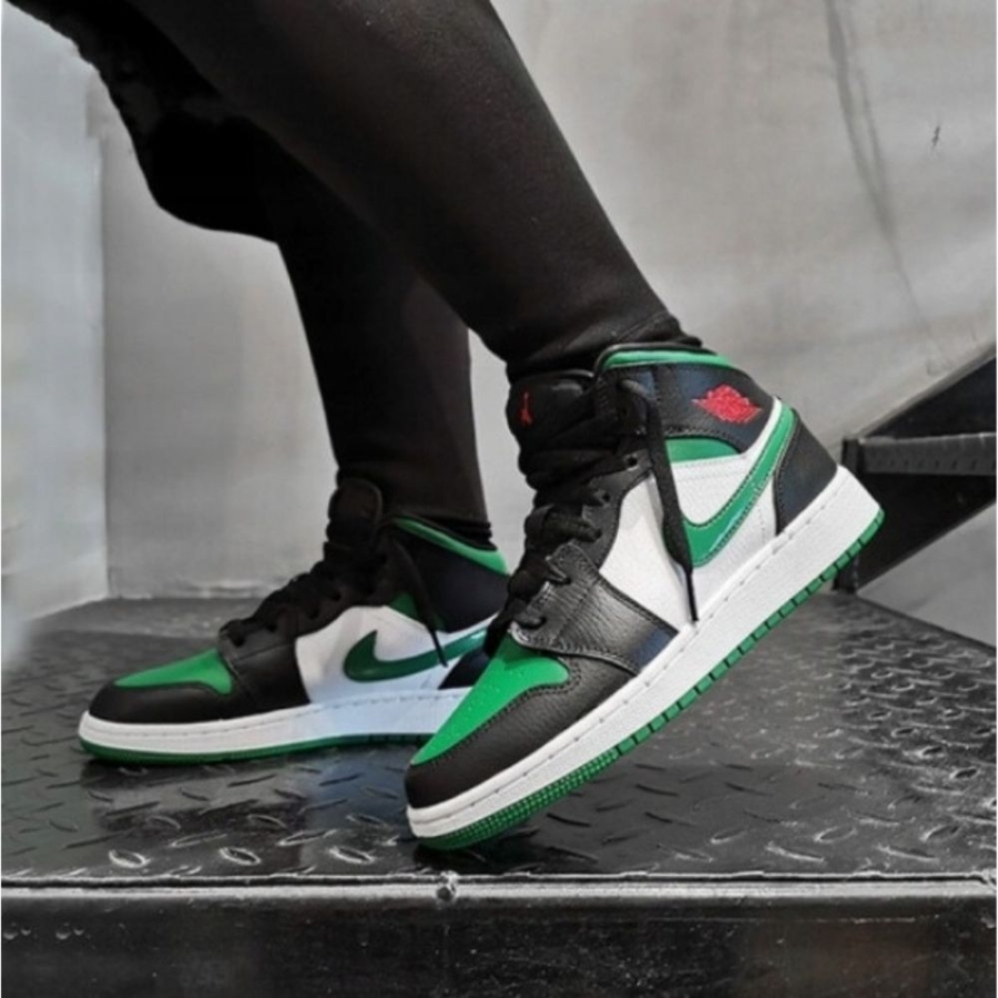 On-foot of the Air Jordan 1