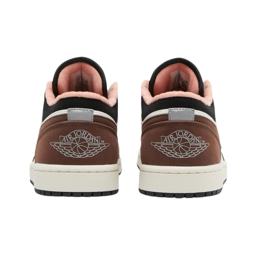 Rear view of the Air Jordan 1