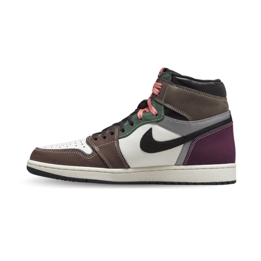 Medial side view of the Air Jordan 1