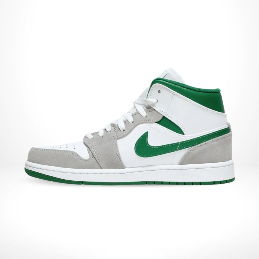 Medial side view of the Air Jordan 1