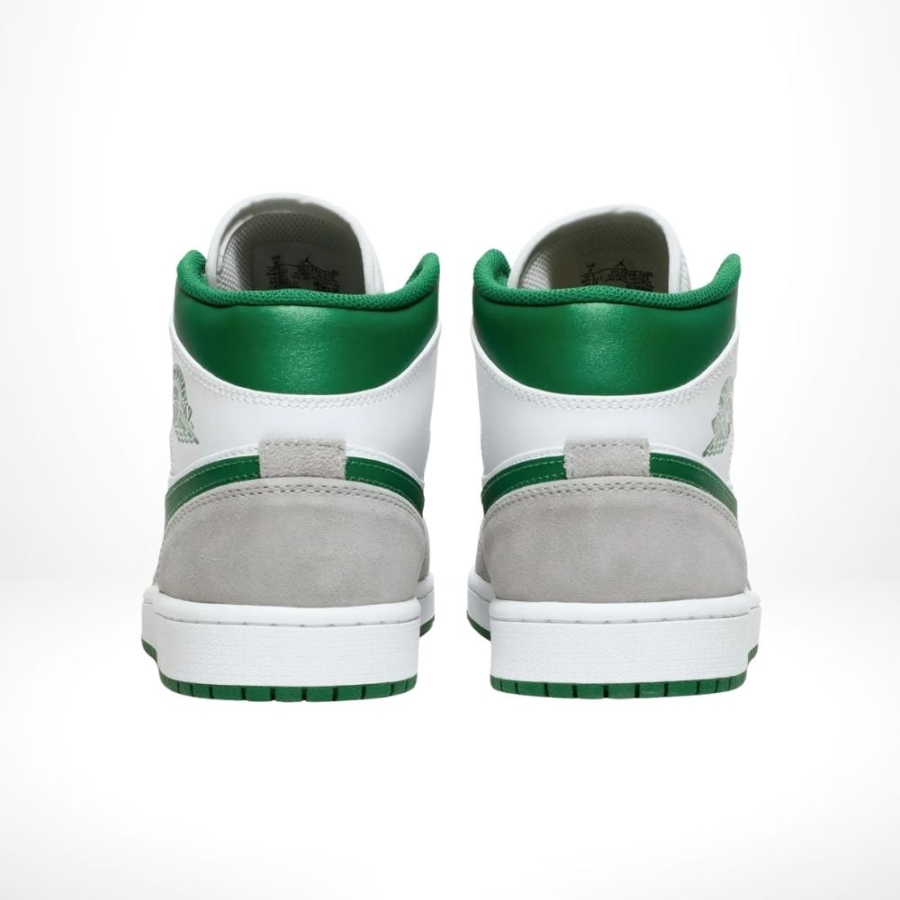 Rear view of the Air Jordan 1