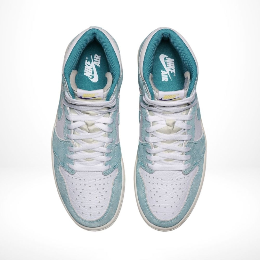 Top-down view of the Air Jordan 1