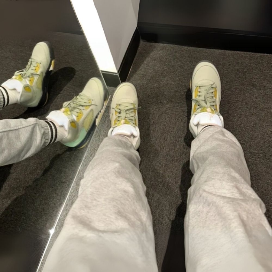 On-foot of the Air Jordan 5