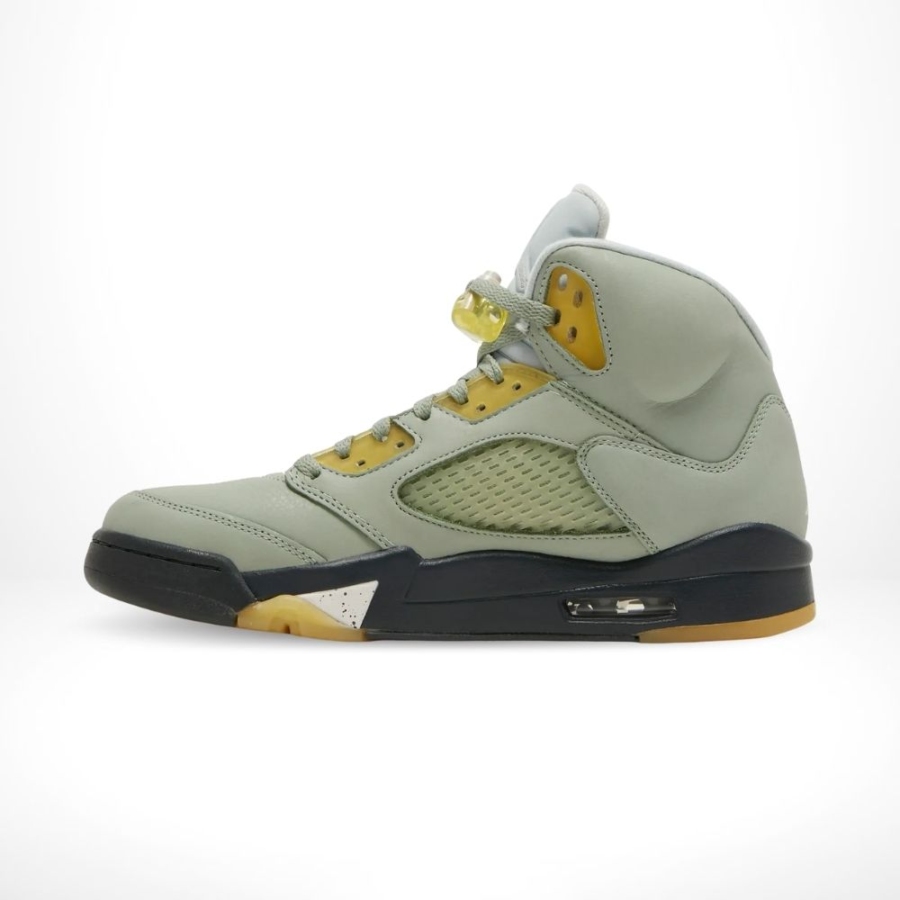 Medial side view of the Air Jordan 5