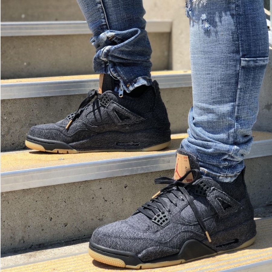 On-foot of the Air Jordan 4
