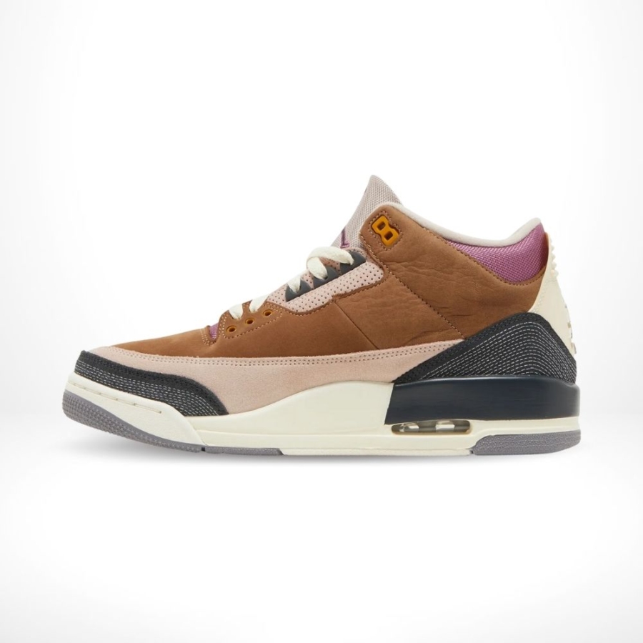 Medial side view of the Air Jordan 3
