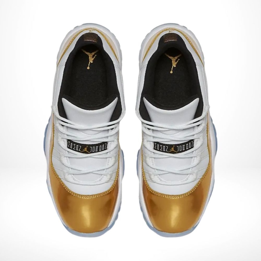 Top-down view of the Air Jordan 11