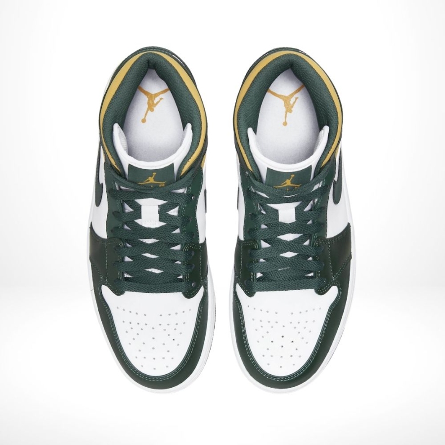 Top-down view of the Air Jordan 1