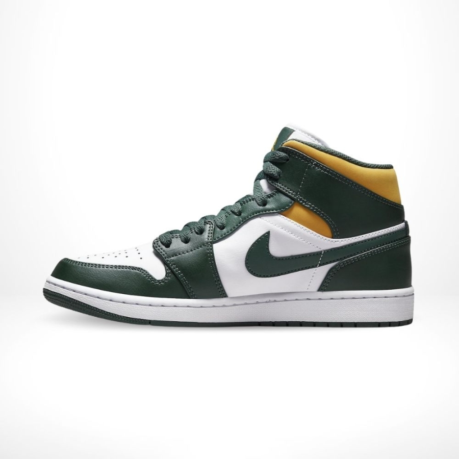 Medial side view of the Air Jordan 1