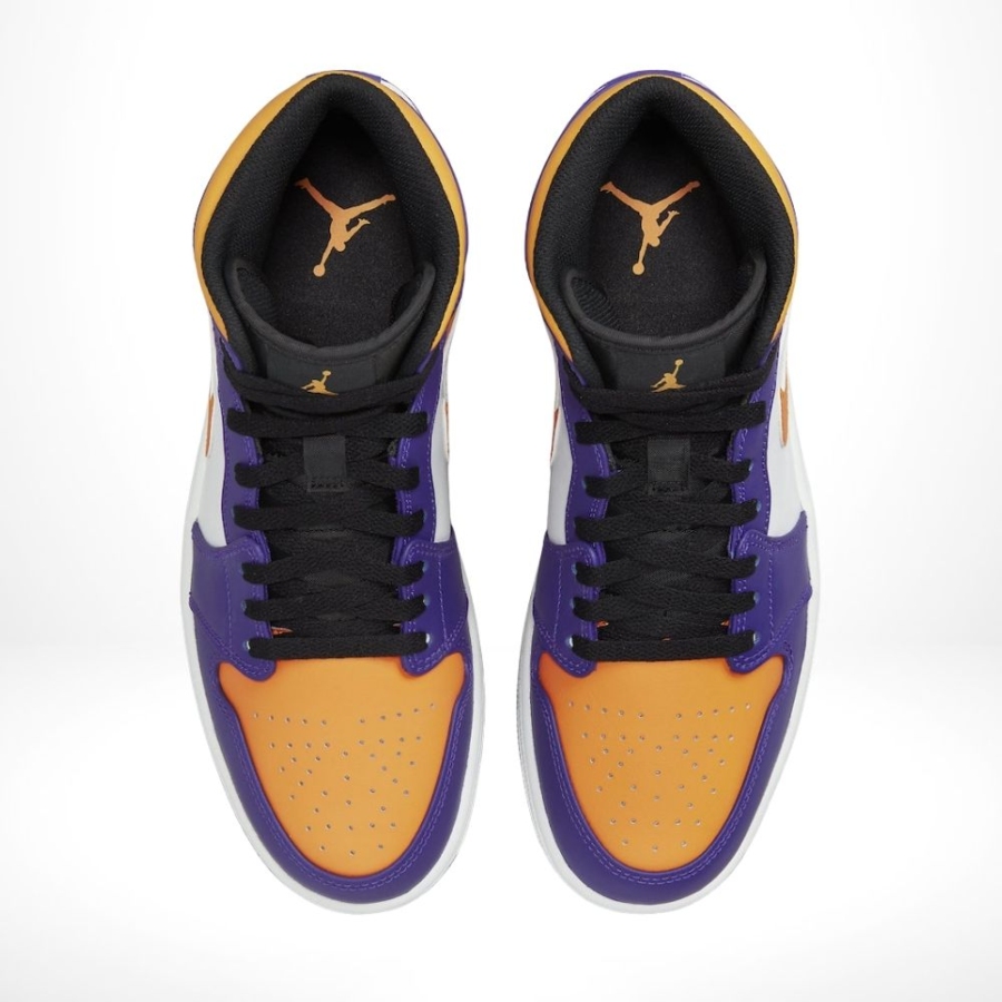 Top-down view of the Air Jordan 1