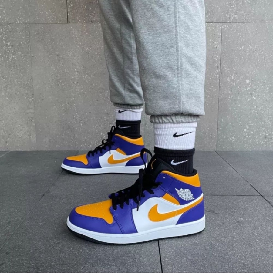 On-foot of the Air Jordan 1