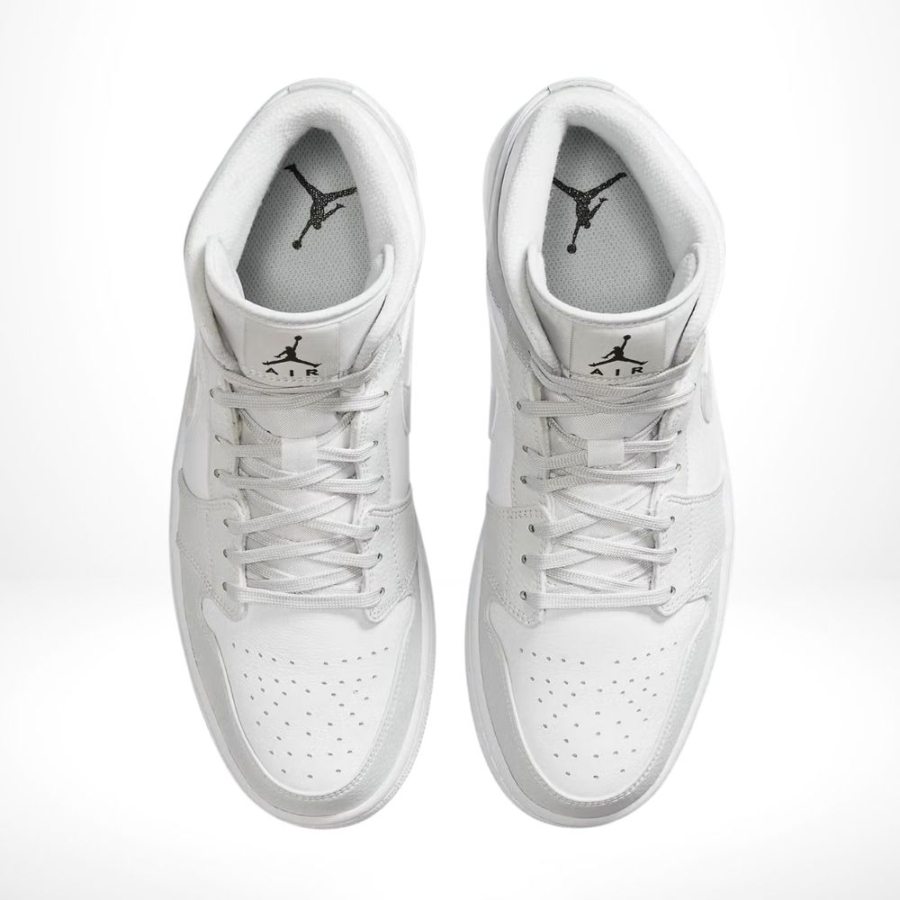 Top-down view of the Air Jordan 1