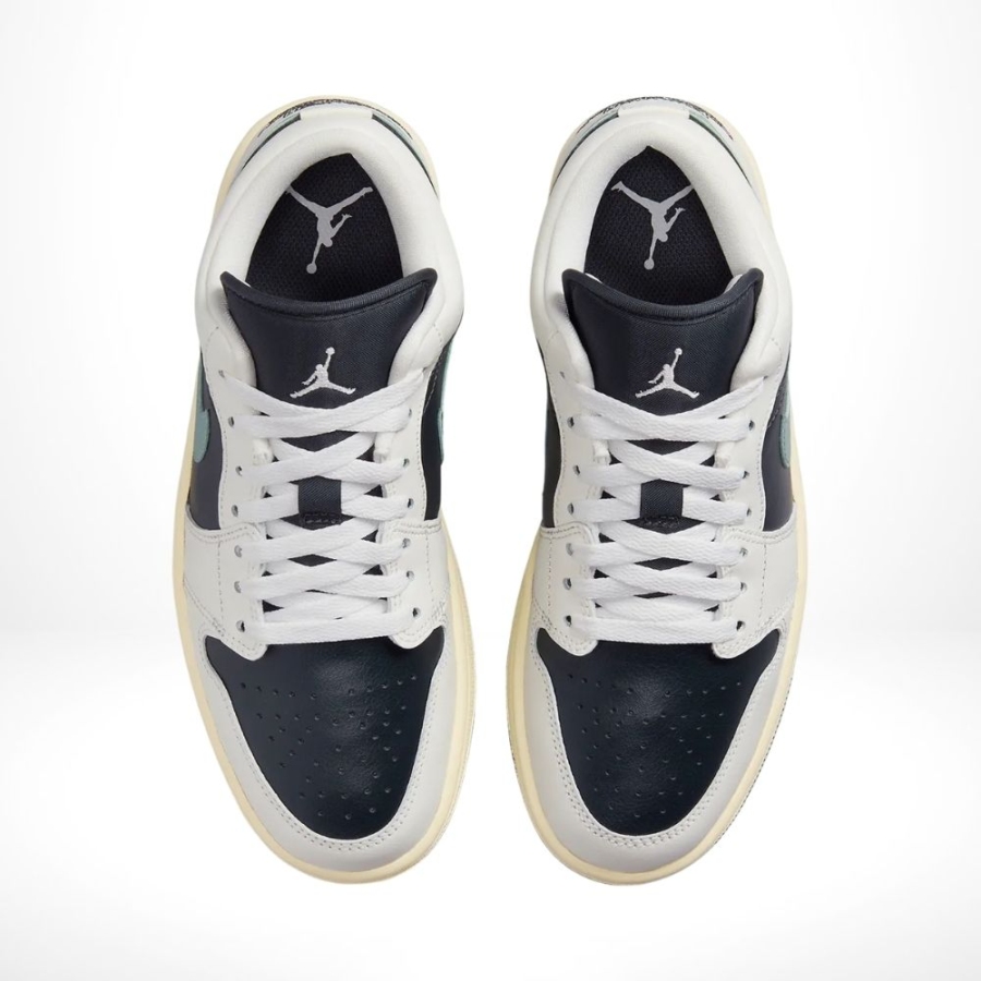 Top-down view of the Air Jordan 1