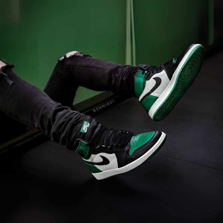 On-foot of the Air Jordan 1