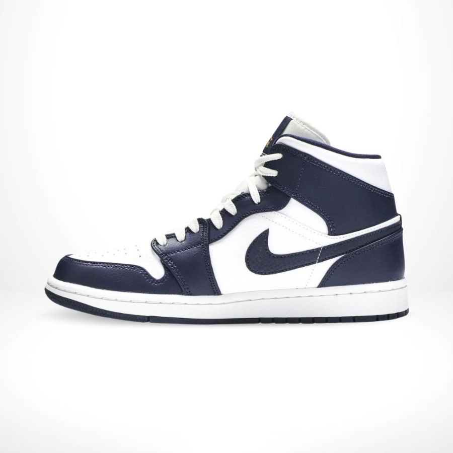 Medial side view of the Air Jordan 1