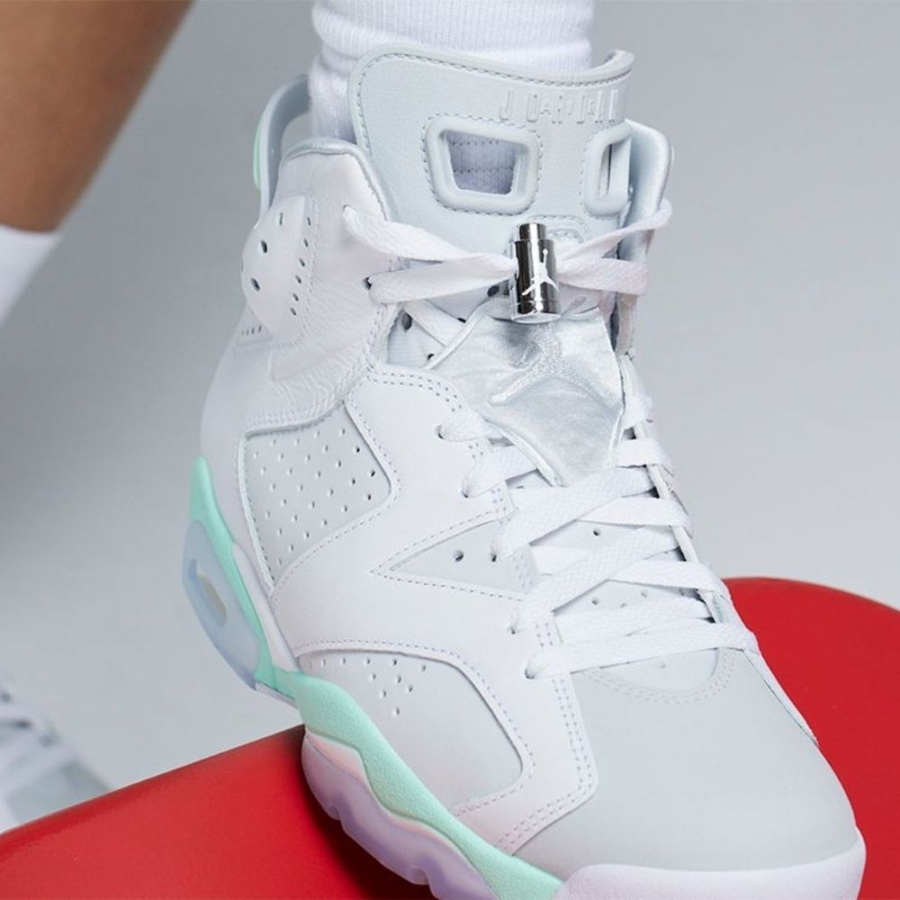 On-foot of the Air Jordan 6