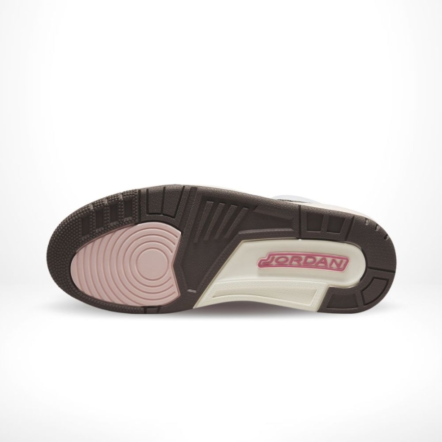 Bottom view of the Air Jordan 3